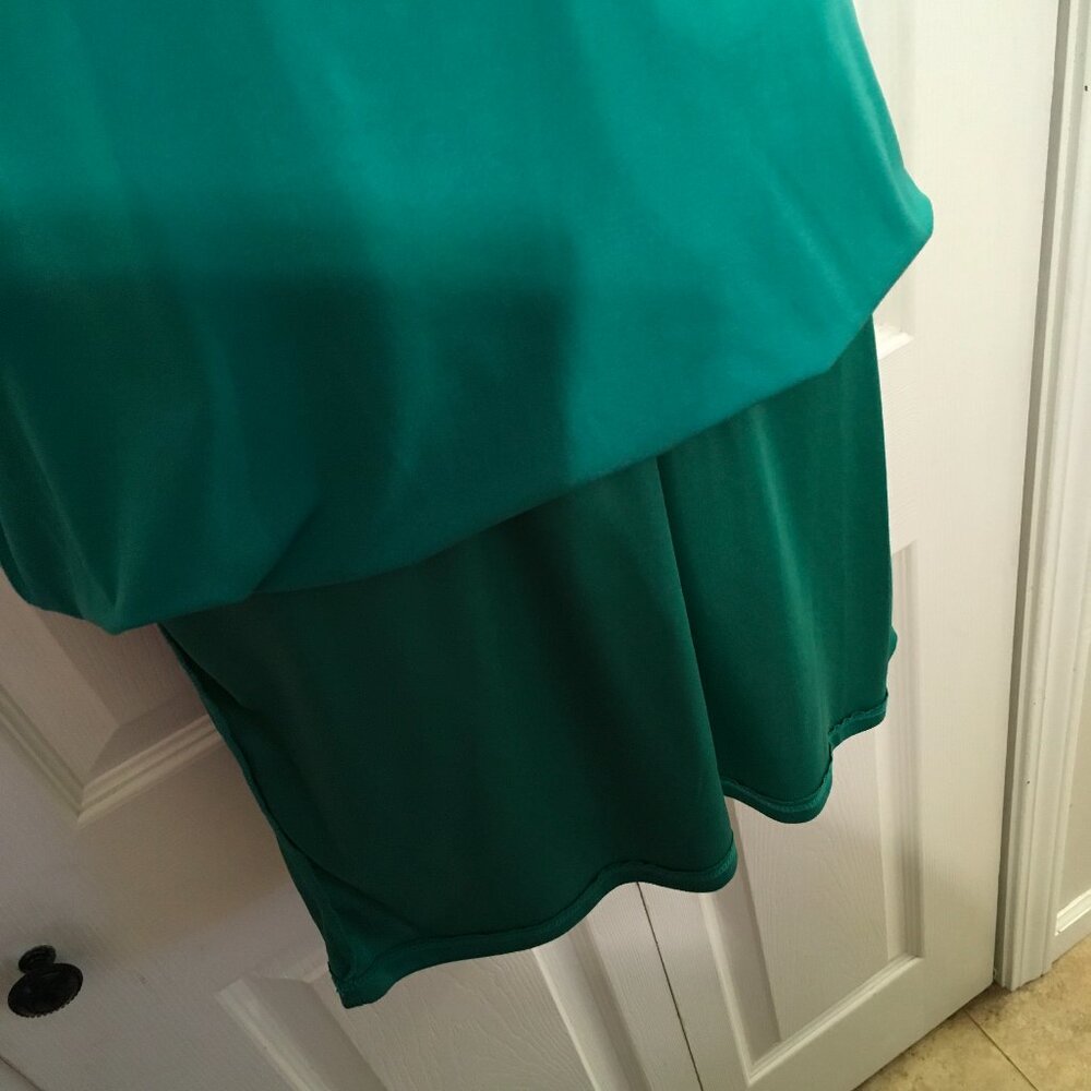 Scarlett Emerald Green Sheath Dress - Picture 4 of 9